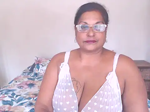 sexylax17 online show from 10.14.25