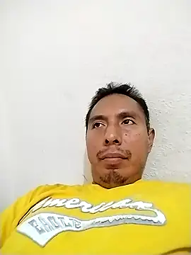 Snapshot of desnudo_Sexoxo chatting on 03.07.25 desnudo Sexoxo online show from 03.07.25