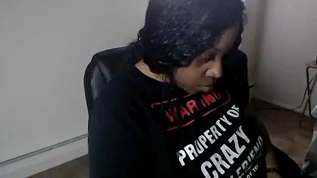 Sexymona1218 online show from 12.20.25