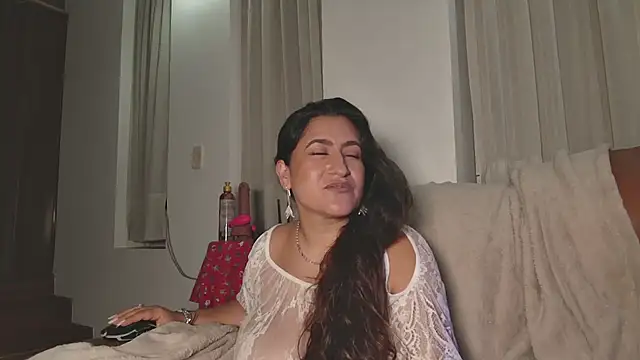 DeesseLuxure online show from 03.18.25