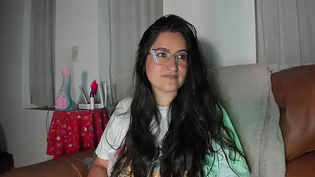 DeesseLuxure online show from 11.16.25