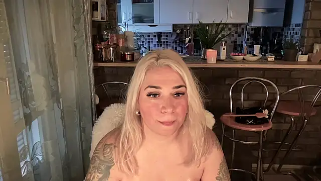 Monageil online show from 03.03.25