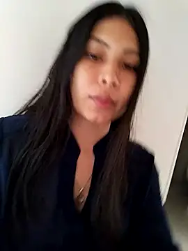 Snapshot of evolet01 chatting on 02.10.25 evolet01 online show from 02.10.25