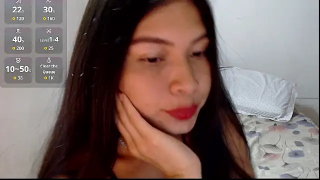 Snapshot of evolet01 chatting on 01.12.26 evolet01 online show from 01.12.26