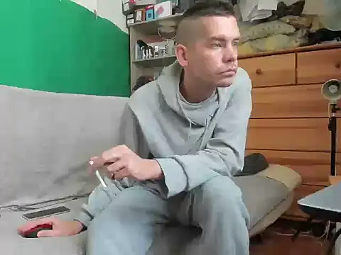 Snapshot of viraglaci18@xh chatting on 11.02.25 viraglaci18xh online show from 11.02.25