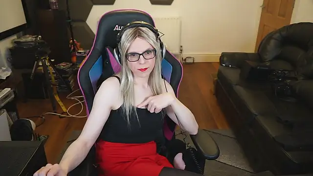 Snapshot of KelseyCobalt chatting on 01.06.25 KelseyCobalt online show from 01.06.25