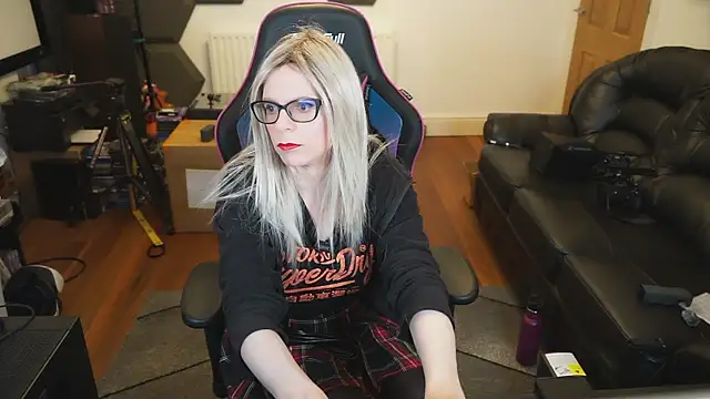 Snapshot of KelseyCobalt chatting on 01.08.25 KelseyCobalt online show from 01.08.25