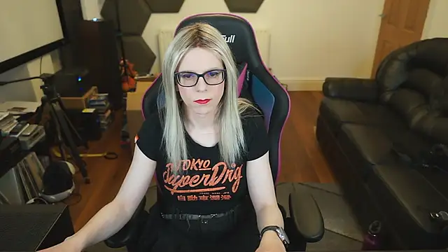 Snapshot of KelseyCobalt chatting on 01.28.25 KelseyCobalt online show from 01.28.25