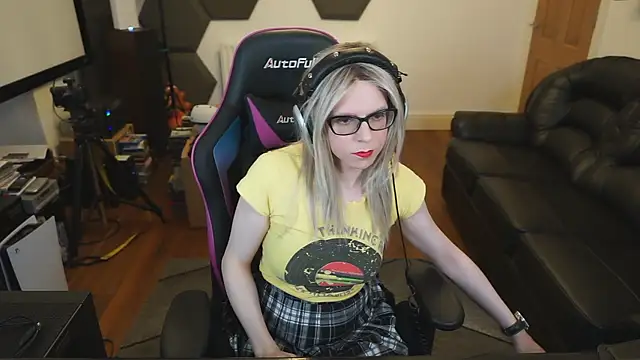 Snapshot of KelseyCobalt chatting on 02.12.25 KelseyCobalt online show from 02.12.25