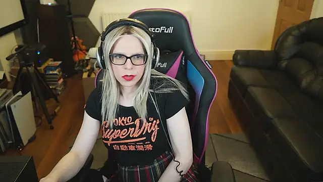 Snapshot of KelseyCobalt chatting on 02.25.25 KelseyCobalt online show from 02.25.25