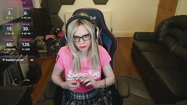 Snapshot of KelseyCobalt chatting on 03.17.25 KelseyCobalt online show from 03.17.25