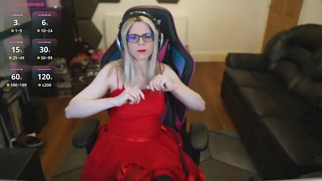 Snapshot of KelseyCobalt chatting on 03.20.25 KelseyCobalt online show from 03.20.25