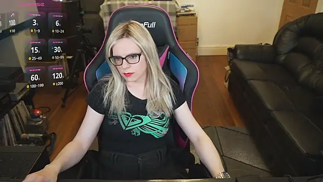 Snapshot of KelseyCobalt chatting on 09.10.25 KelseyCobalt online show from 09.10.25