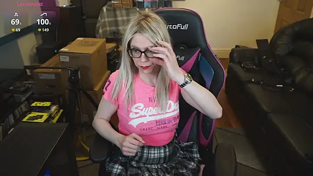 Snapshot of KelseyCobalt chatting on 12.03.25 KelseyCobalt online show from 12.03.25