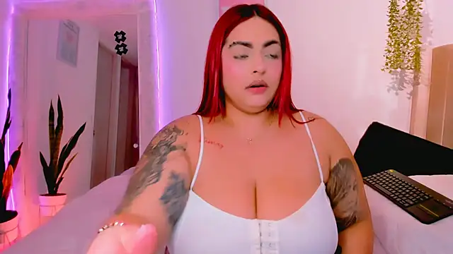 Snapshot of dulce_doll1 chatting on 09.27.25 dulce doll1 online show from 09.27.25