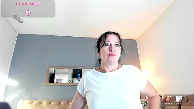 LADY HELLEN online show from 05.27.26