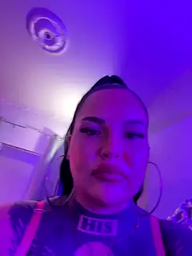 Snapshot of _MelinaCurves_ chatting on 09.20.25 MelinaCurves online show from 09.20.25