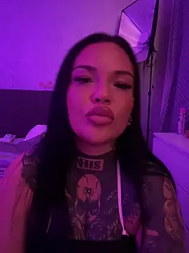  MelinaCurves  online show from 04.17.26