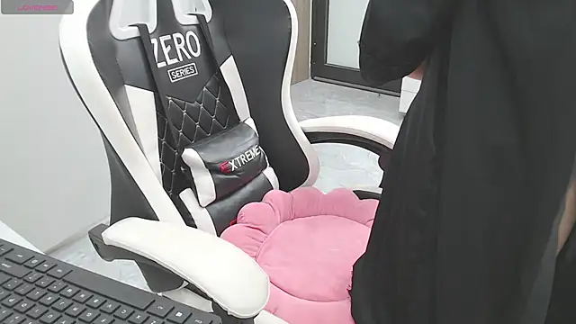 Hanako love online show from 03.06.26