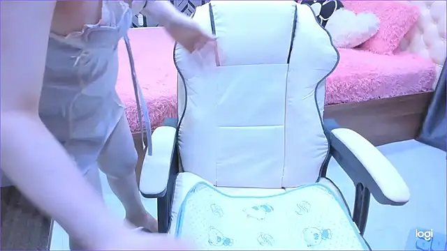 Snapshot of Toyota_Motor_Corporation chatting on 09.18.25 Toyota Motor Corporation online show from 09.18.25