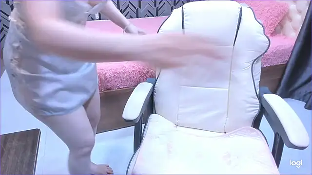 Snapshot of Toyota_Motor_Corporation chatting on 10.12.25 Toyota Motor Corporation online show from 10.12.25