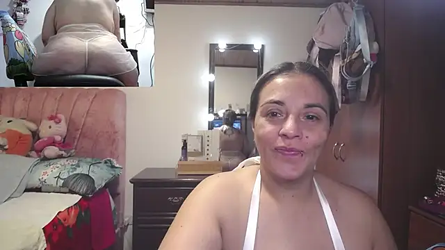 Snapshot of zoe_hotxxx chatting on 04.06.26 zoe hotxxx online show from 04.06.26