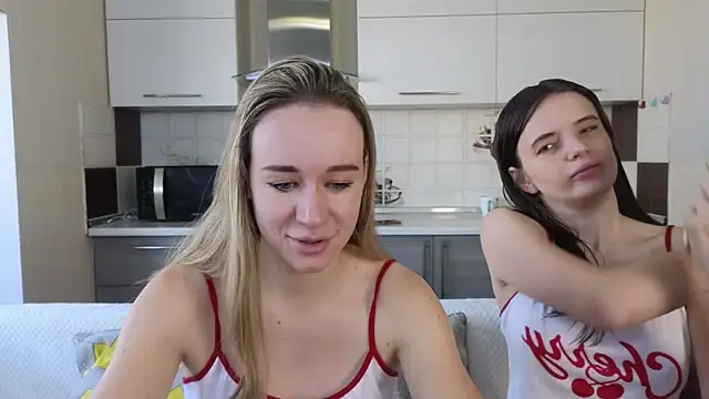 Naughty Alice online show from 09.19.25