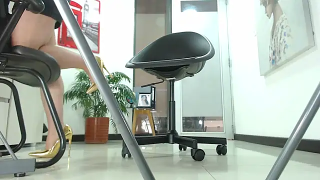 carieBelle1 online show from 12.05.25