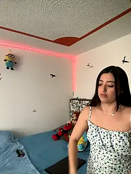 Snapshot of Sofhi_corolinne31 chatting on 12.02.24 Sofhi corolinne31 online show from 12.02.24