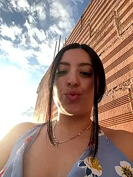 Snapshot of Sofhi_corolinne31 chatting on 03.12.25 Sofhi corolinne31 online show from 03.12.25