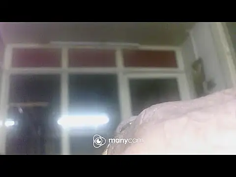 Snapshot of jikh13 chatting on 06.12.26 jikh13 online show from 06.12.26