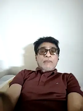 Snapshot of iamkahn_44 chatting on 02.20.26 iamkahn 44 online show from 02.20.26