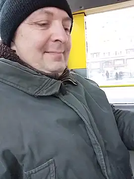 Snapshot of Pokaz2020 chatting on 12.19.24 Pokaz2020 online show from 12.19.24