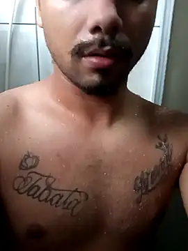 Snapshot of garoto1997 chatting on 11.10.25 garoto1997 online show from 11.10.25