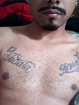 Snapshot of garoto1997 chatting on 11.14.25 garoto1997 online show from 11.14.25