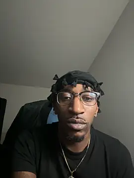 Snapshot of SlimBigBanko chatting on 09.10.25 SlimBigBanko online show from 09.10.25