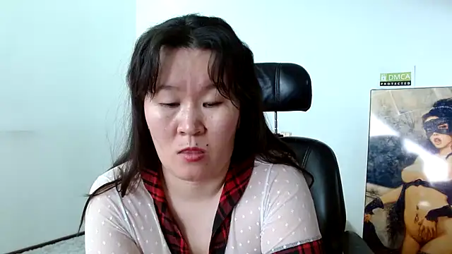 Snapshot of Akira_xx chatting on 03.23.25 Akira xx online show from 03.23.25