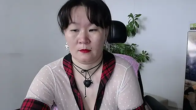 Snapshot of Akira_xx chatting on 09.29.25 Akira xx online show from 09.29.25