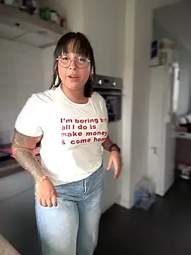 DannaaMeliza online show from 12.14.24