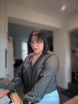 DannaaMeliza online show from 12.24.24