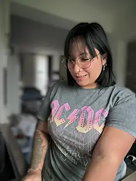 DannaaMeliza online show from 01.05.25