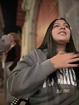 DannaaMeliza online show from 02.10.25