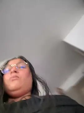 DannaaMeliza online show from 03.19.25