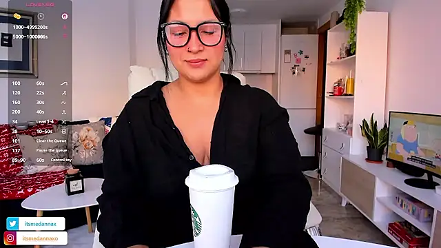 DannaaMeliza online show from 01.10.26