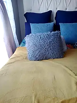 Snapshot of SQUITBOOTY chatting on 03.09.25 SQUITBOOTY online show from 03.09.25