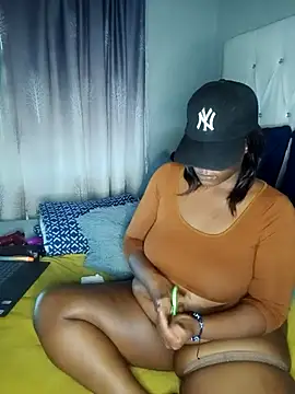 Snapshot of SQUITBOOTY chatting on 03.15.25 SQUITBOOTY online show from 03.15.25