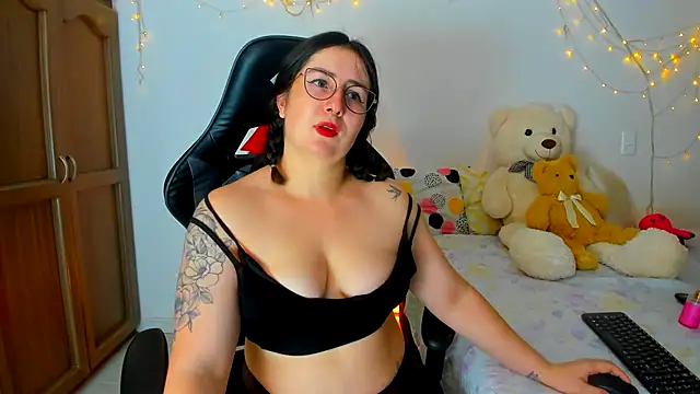 Susan Foxx online show from 01.06.25