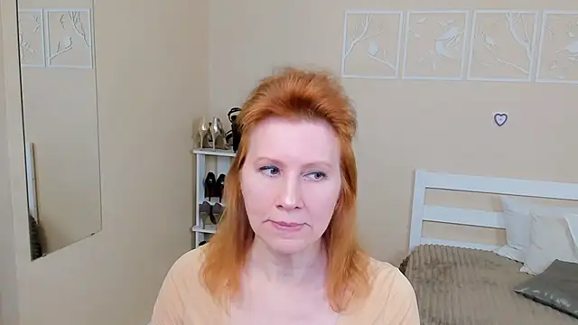 FoxySophia online show from 02.06.25