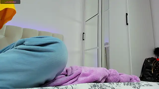 YourWildDestiny online show from 12.03.24