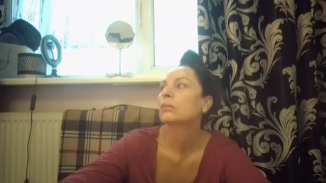 LindaStarS online show from 12.21.25